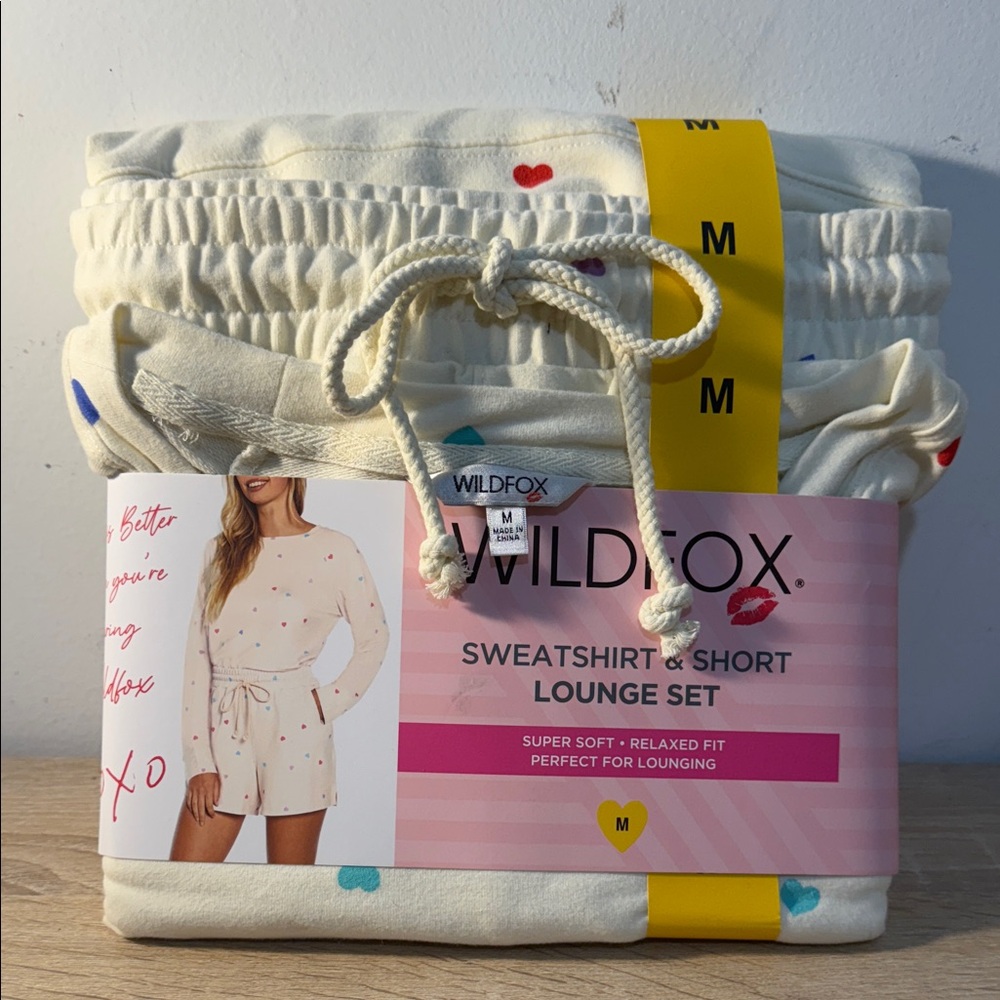 Wildfox Cream Lounge Set with Multicolor Hearts